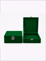Box Bludru Hijau